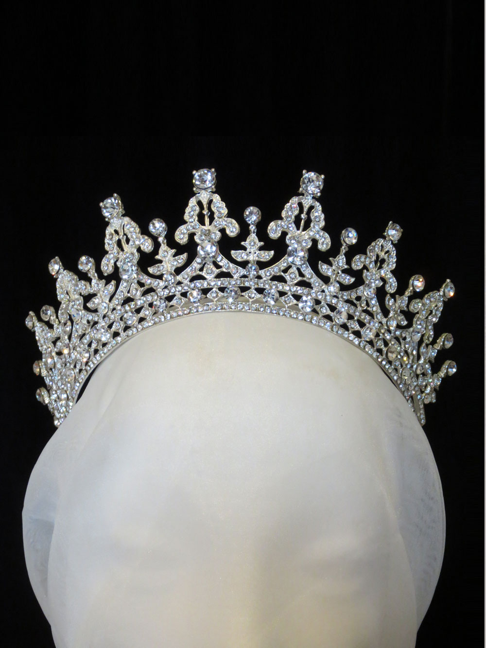 John-Zimmerman-Couture-Headpieces-and-Tiaras-Model-Diamond-Gallery-Image-1