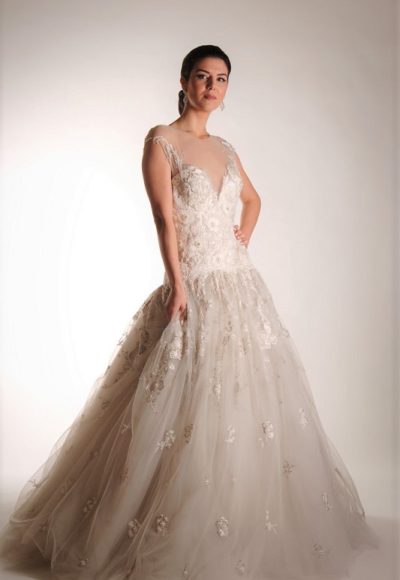 Full length of this wedding dress.